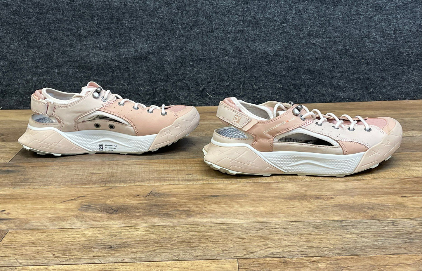 Deckers X Lab Xponent-ROAM Pink Hybrid Sneaker Sandal Women's Size 8.5