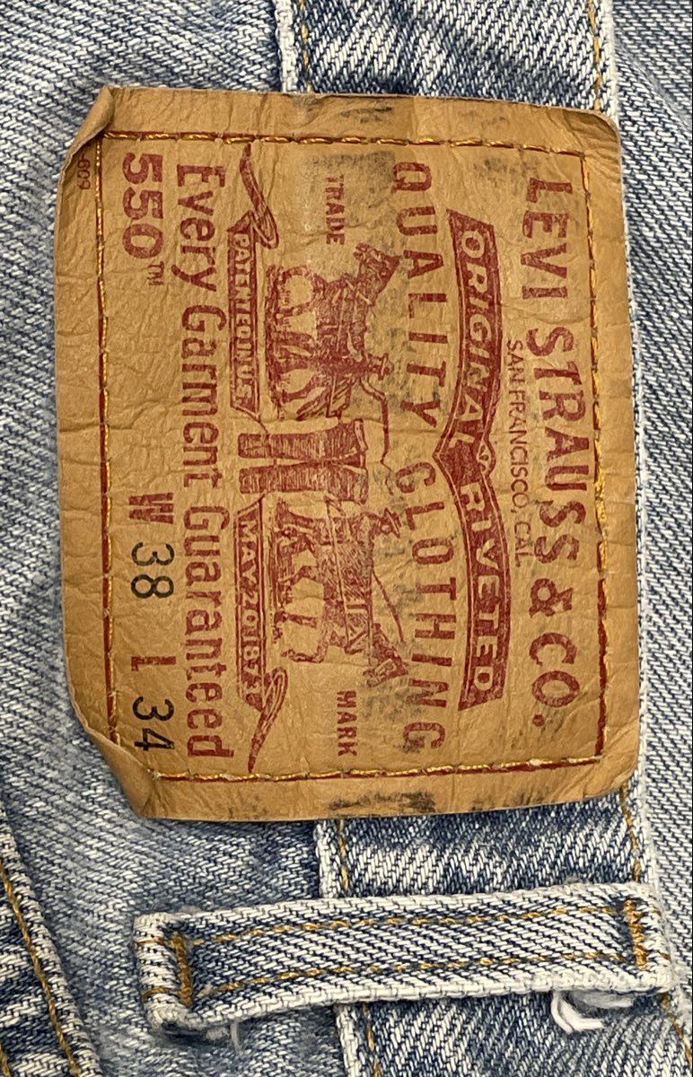 Levi's Men's Vintage 90s 550 Relaxed Fit Tapered Leg Light Wash Jeans Sz 38x34