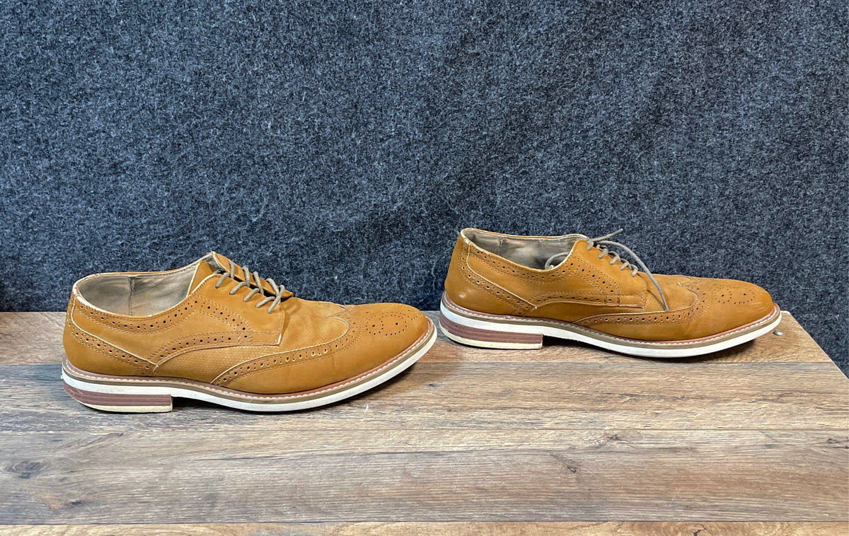 Kenneth Cole Reaction Tan Brown Wingtip Brogue Oxford Shoes Men's Size 8.5