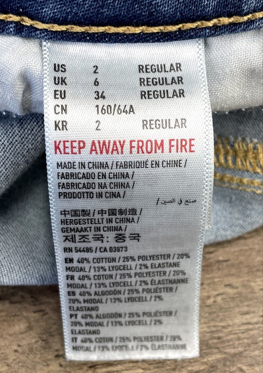 American Eagle Women's Distressed Jeans Lot of 3 Black Blue Ripped Skinny Sz 2