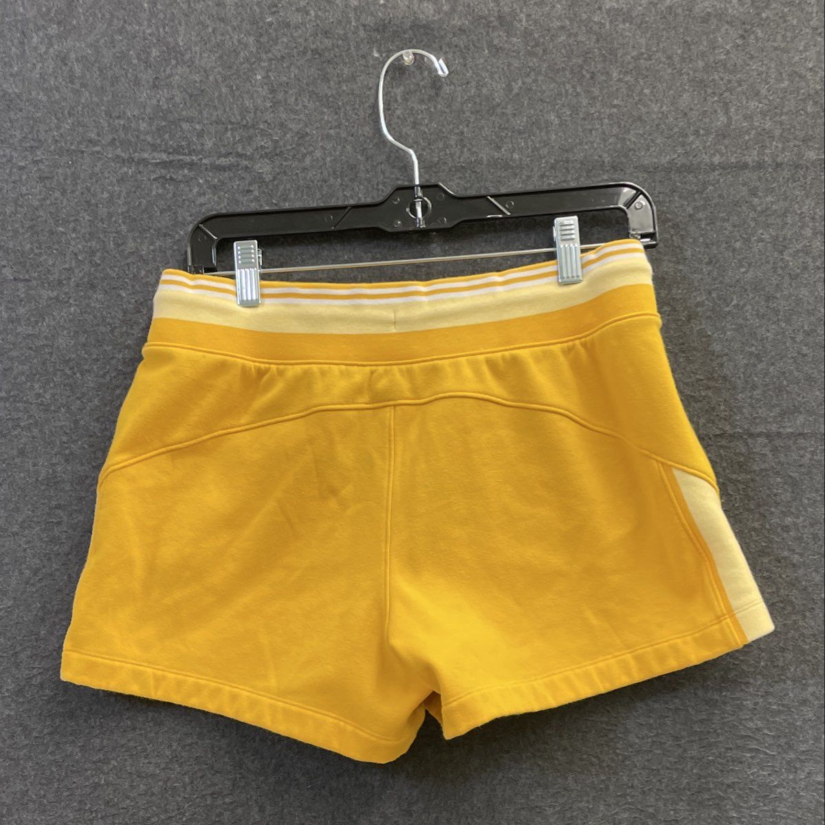 Athleta Women's Triumph Game Point Sweatshirt and Shorts Set Yellow Sz S/M