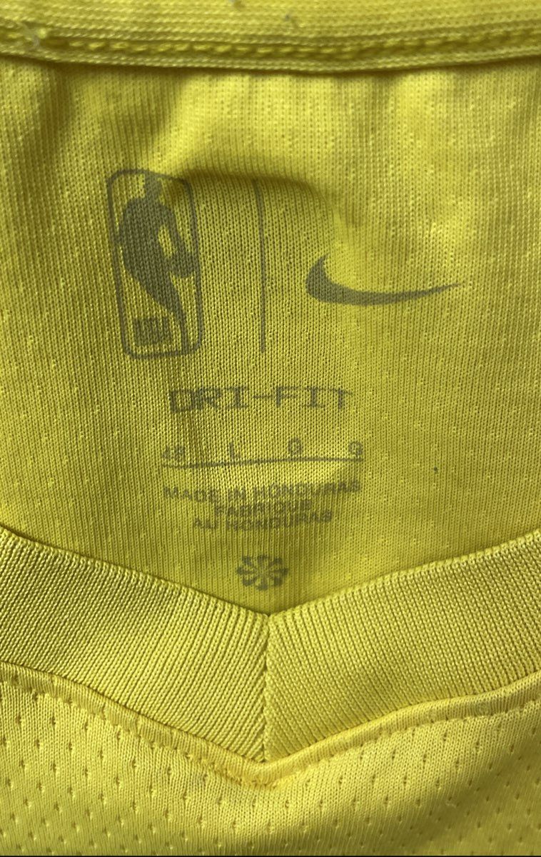 Nike Men's Utah Jazz Donovan Mitchell #45 Swingman Jersey Yellow Icon Edition 48