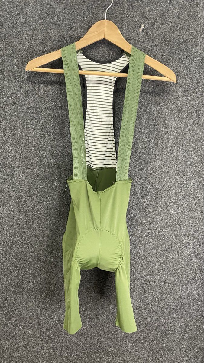 Darevie Women's Cycling Bib Shorts Green Padded Chamois Mesh Straps Sz M