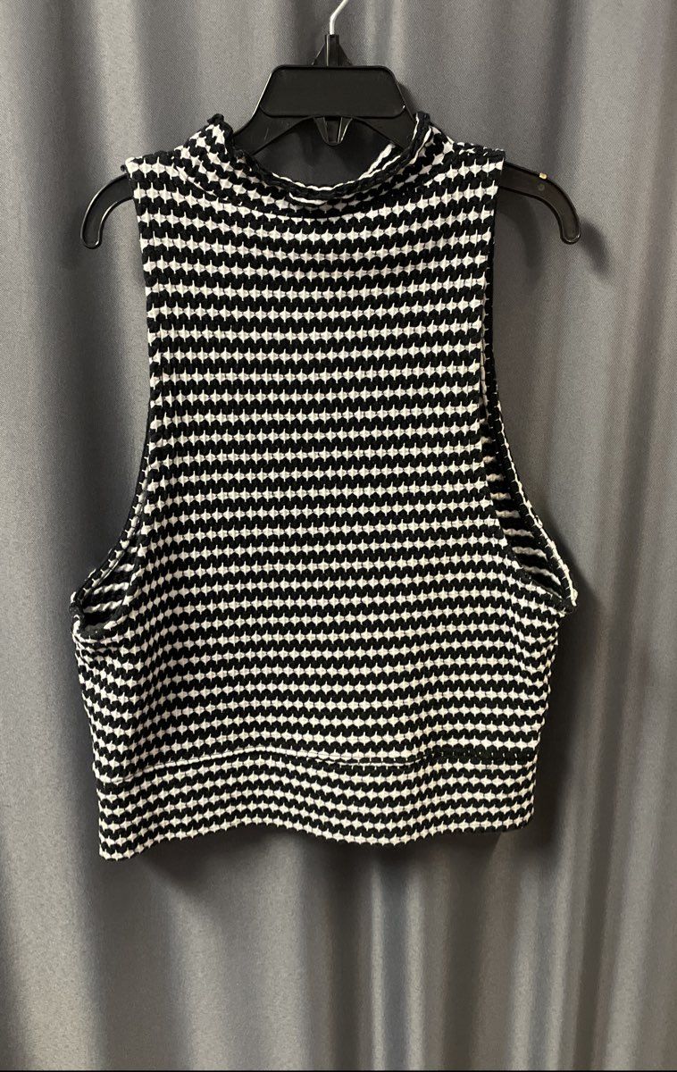 Free People Women's Black White Textured Mock Neck Sleeveless Cropped Top Sz S