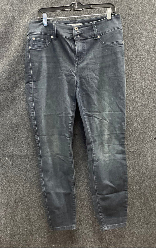 Torrid Women's Black High Rise Triple Button Skinny Jegging Jeans Size 14R