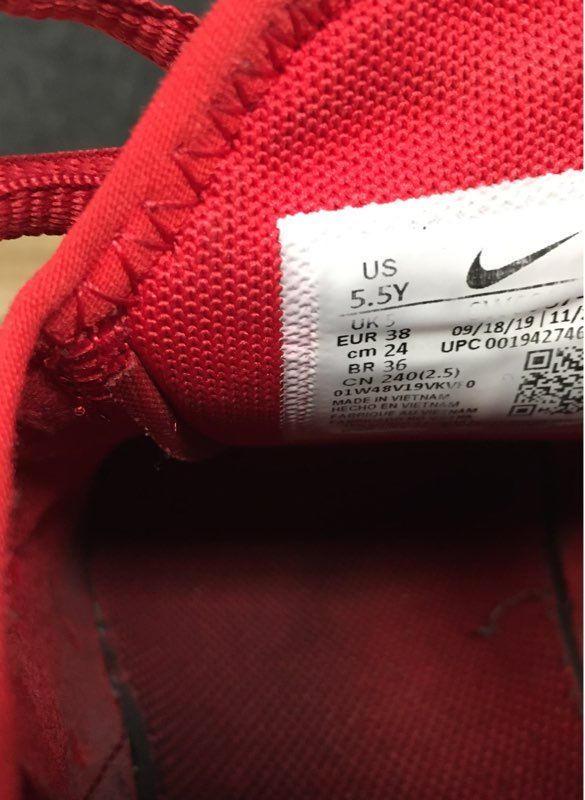 Nike Air Max 270 University Red Triple Red Youth Sneakers Size 5.5Y