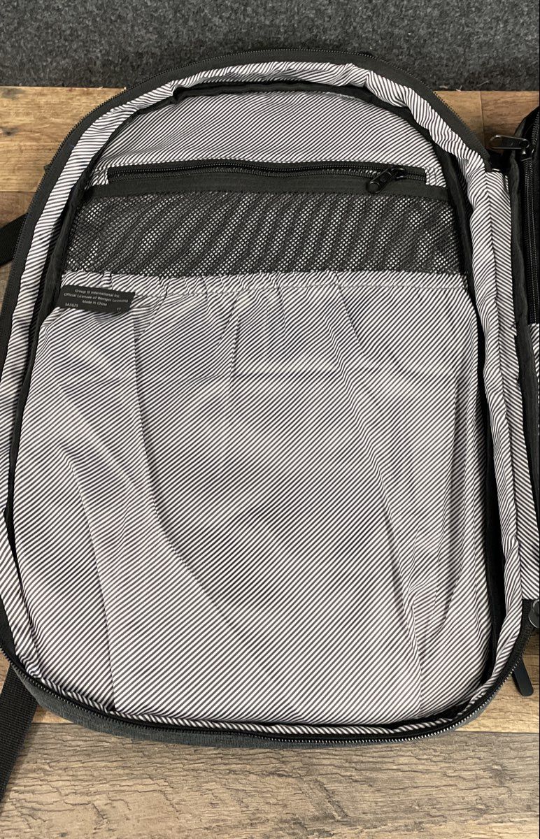 SwissGear SA5625 Getaway Weekend Backpack Gray Laptop Travel Clamshell