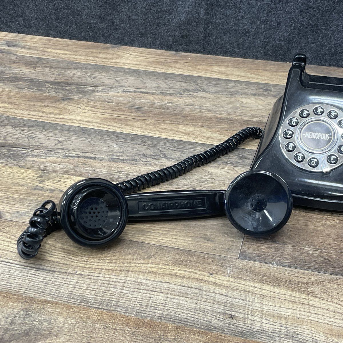 Vintage Conairphone Metropolis SW2504BKW Push Button Landline Phone Black