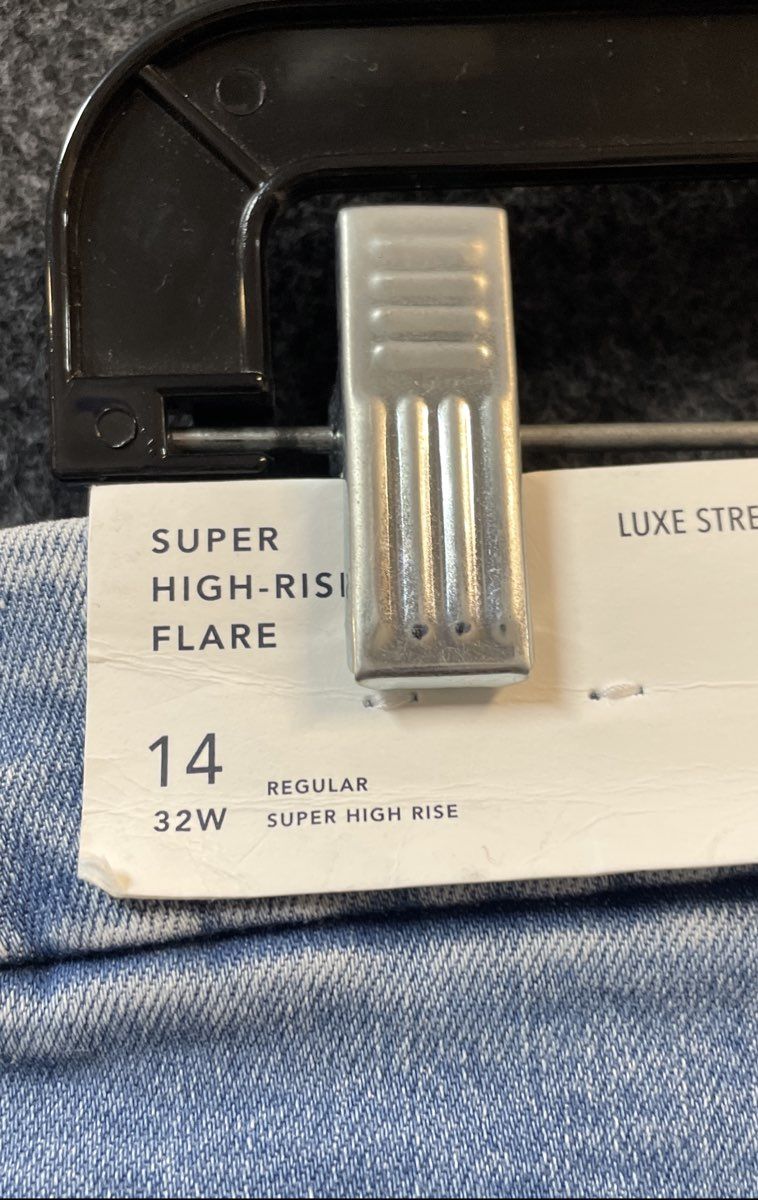 American Eagle Women's Super High-Rise Flare Luxe Stretch Jeans Light Wash Sz 14
