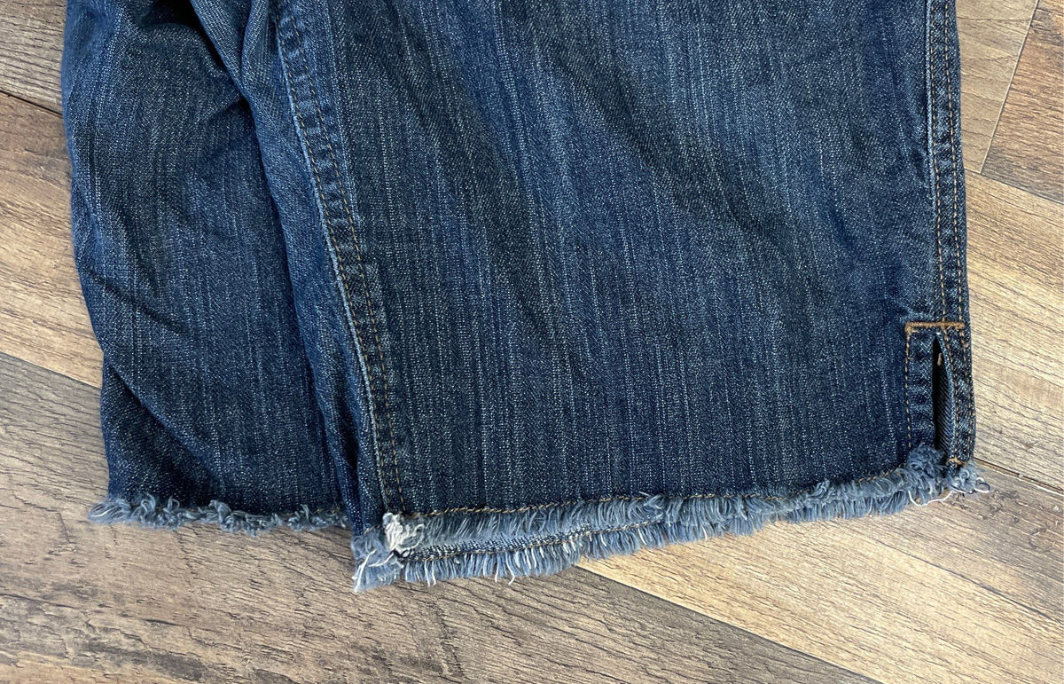 DKNY Jeans Women's Dark Wash Denim Raw Hem Cutoff Shorts Size 10