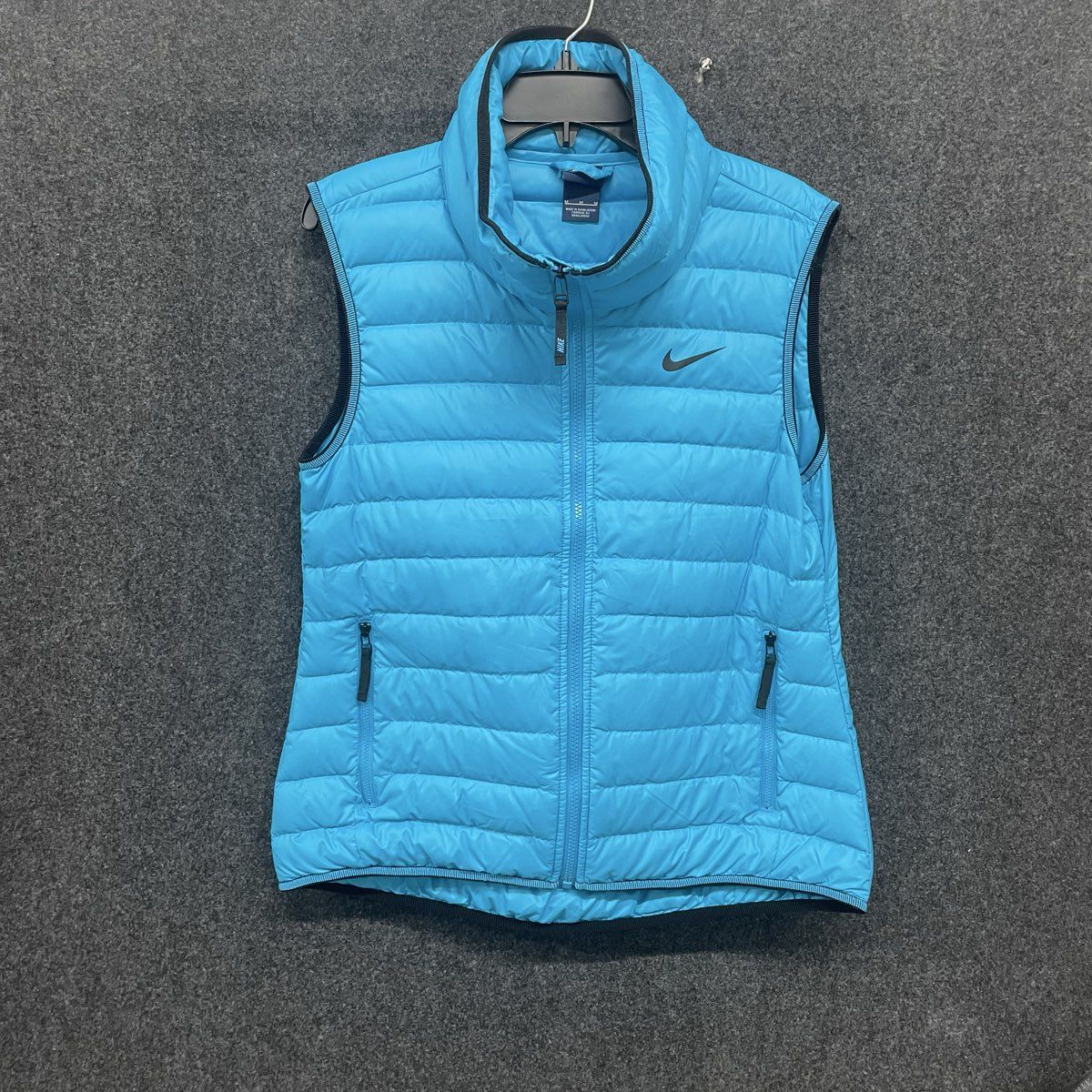 Nike Women's Victory 550 Puffer Vest Blue Down Filled Quilted Full Zip Sz M
