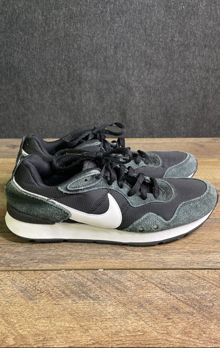 Nike Venture Runner CK2944-002 Black White Women's Shoes Size 7.5