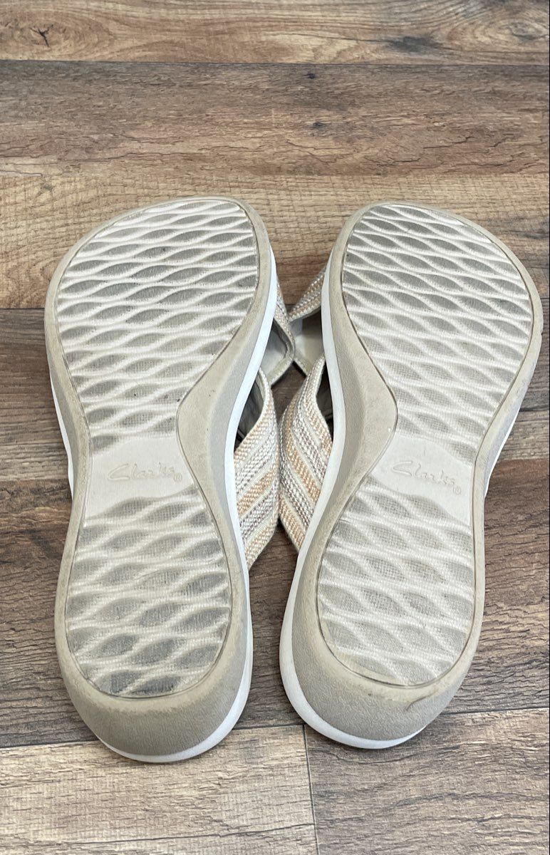 Clarks Cloudsteppers White Tan Striped Adjustable Slide Sandals Women's Size 10W