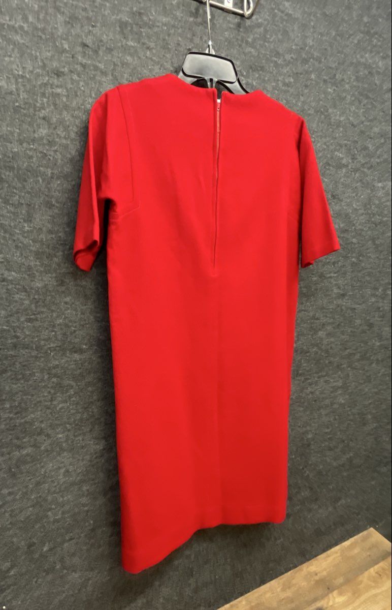 Vintage Women's Red Short Sleeve Shift Dress Zip Back Textured Mid-Century