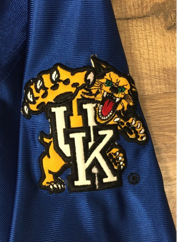 Vintage 90s Colosseum Men's University of Kentucky Wildcats #32 Jersey Blue XL