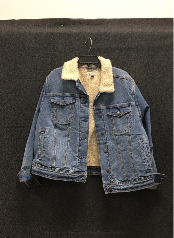 Universal Thread Women's Blue Sherpa Lined Denim Trucker Jacket Size XXL