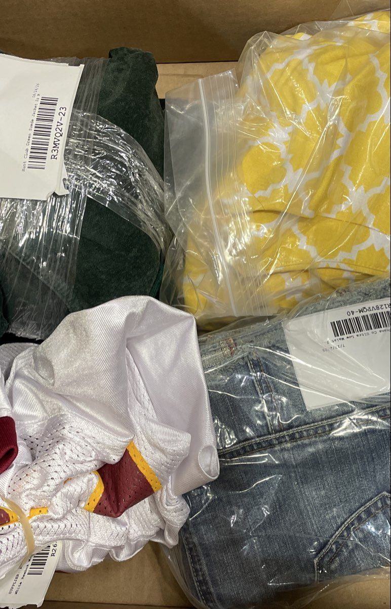 Mixed Brand Men's & Women's Clothing Reseller Bulk Lot Assorted Styles 20 Lbs