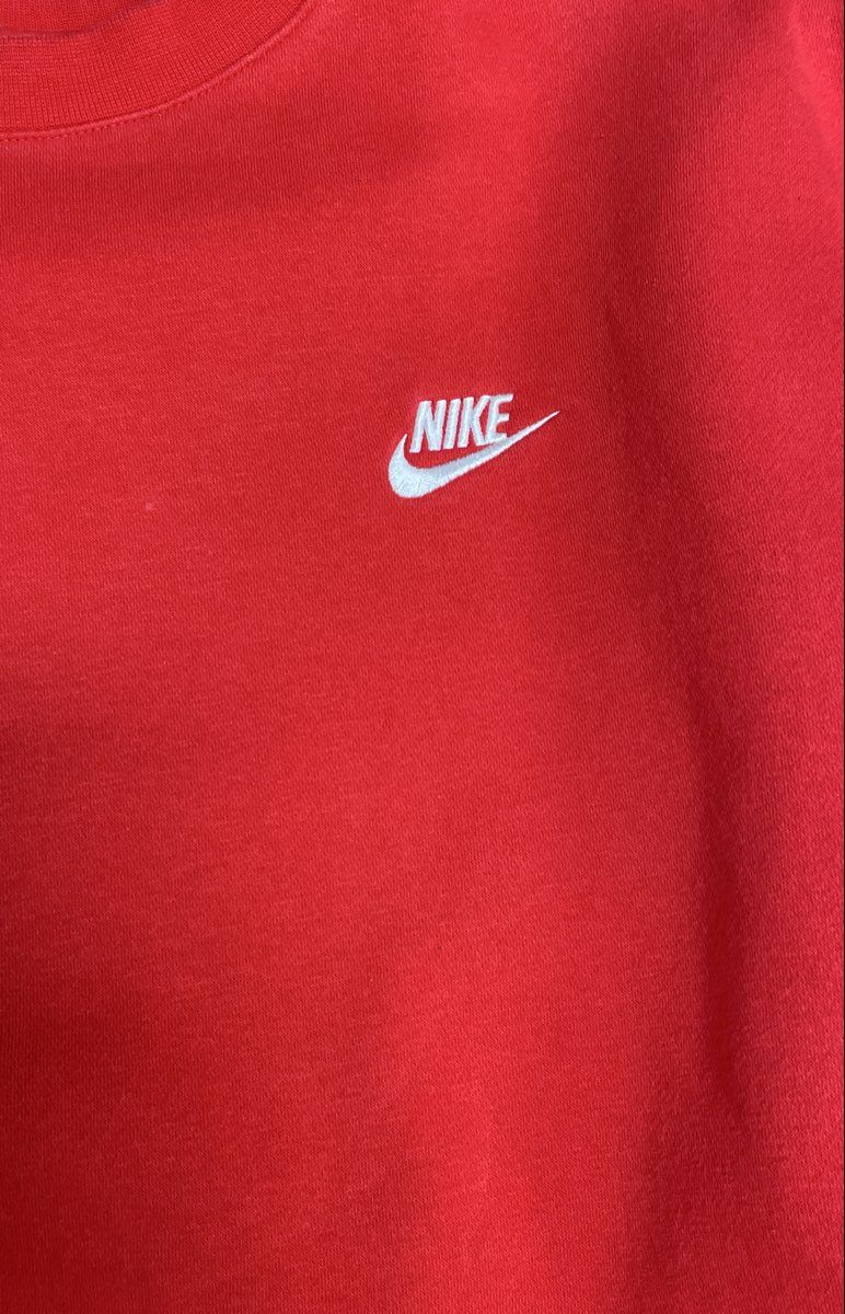 Nike Men's Red Sportswear Club Fleece Crewneck Sweatshirt Embroidered Logo Sz M