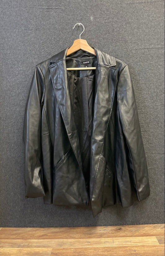 Torrid Women's Black Vegan Leather Notch Lapel Blazer Jacket Size 00