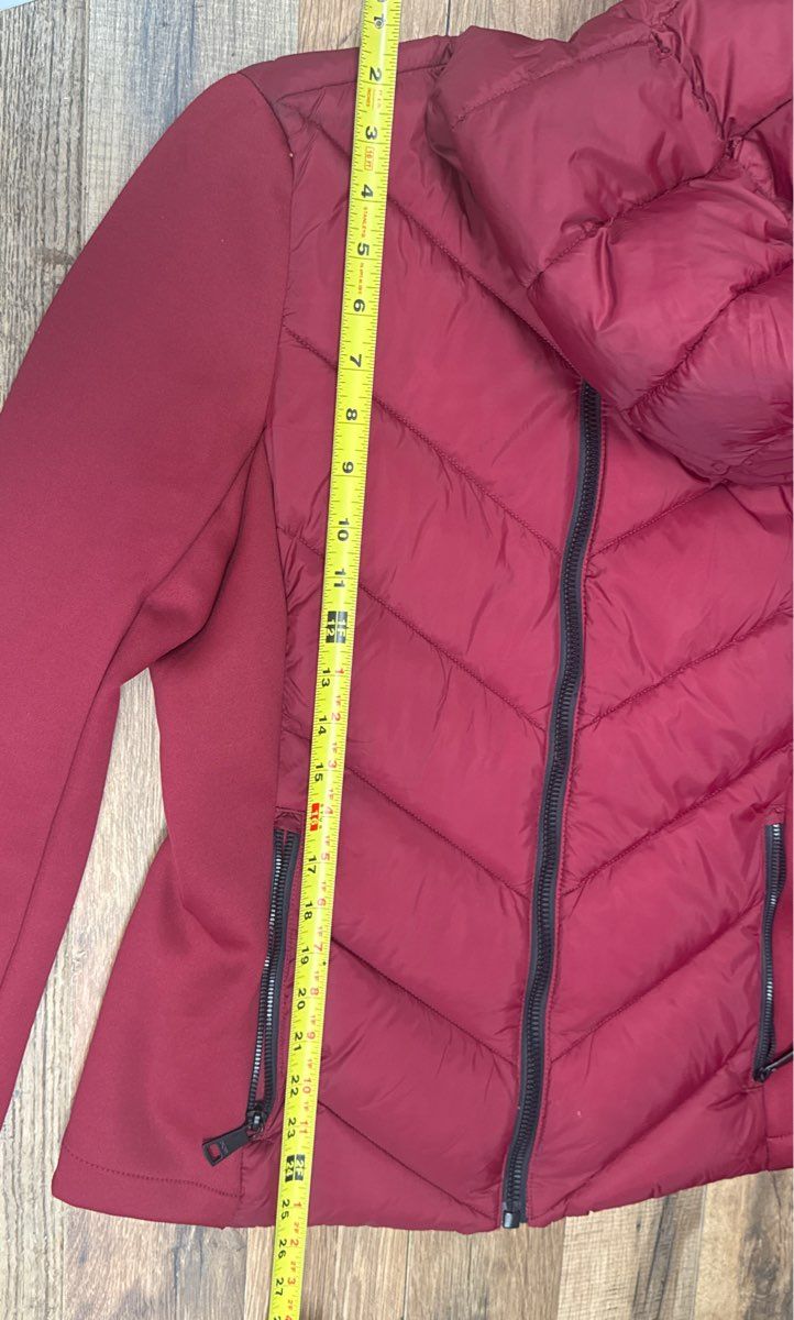 DKNY Women's Mixed-Media Hooded Puffer Jacket Burgundy Chevron Sz S