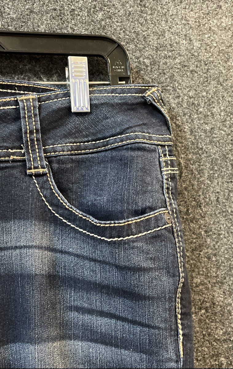 Wallflower Women's Blue Medium Wash Whiskered Bootcut Jeans Size 13