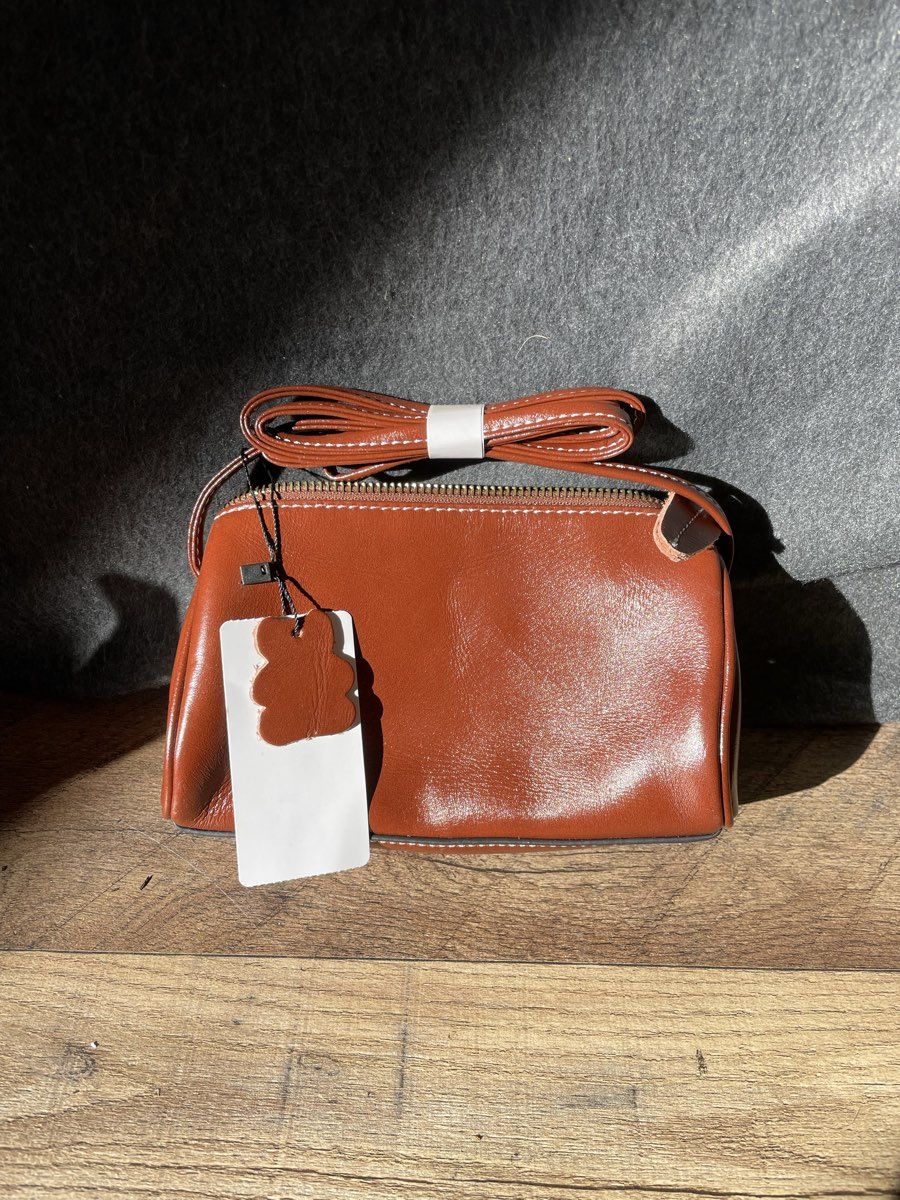 NWT GIRLREEL Brown Top Layer Cowhide Leather Crossbody Shoulder Bag Purse Pouch