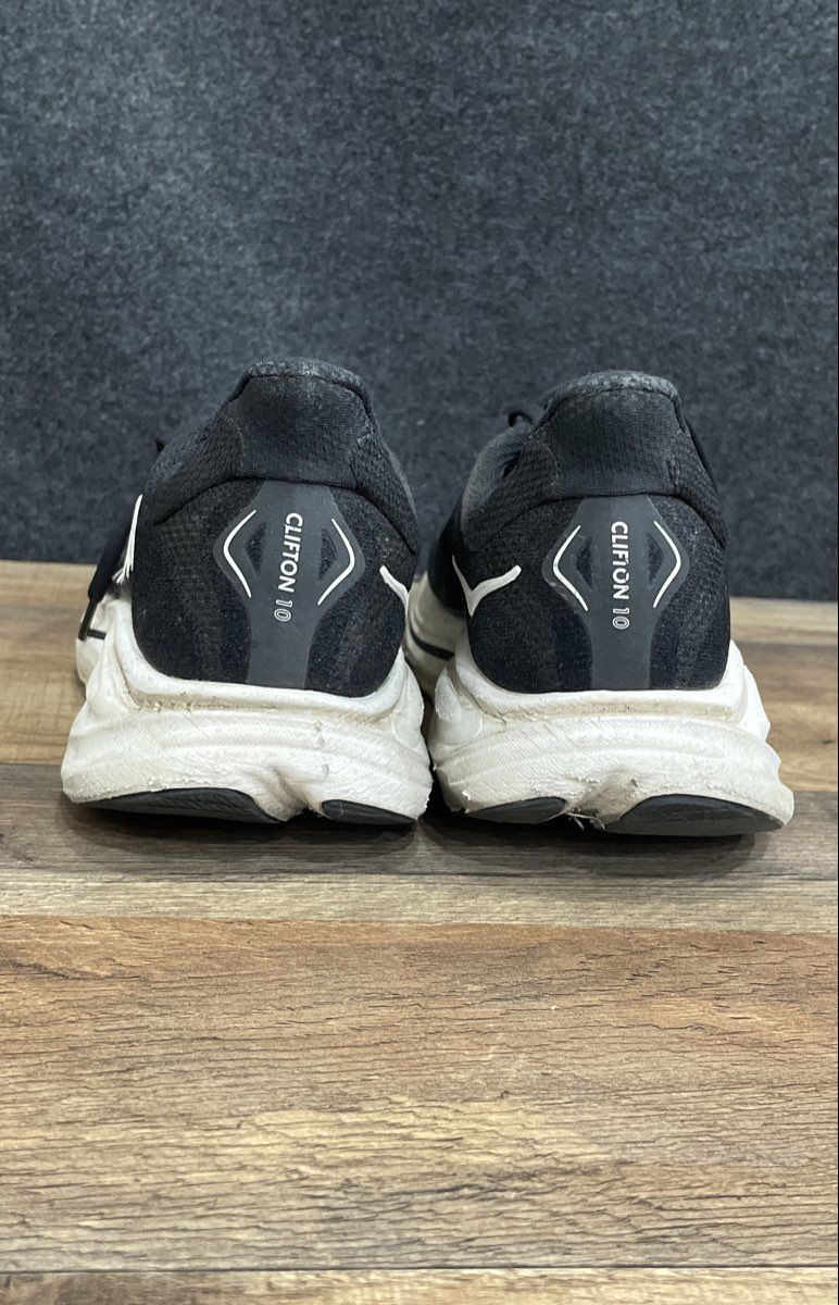 Hoka Clifton 8 Black White Men's Running Shoes Wide Size 8.5 2E