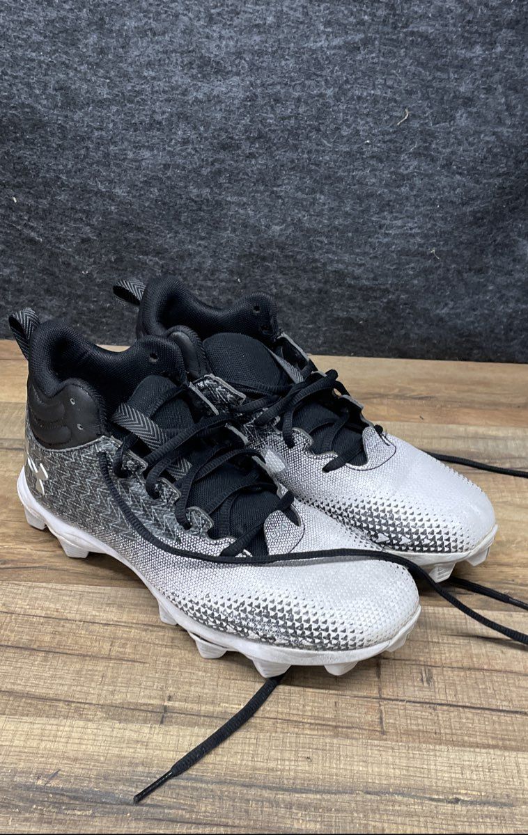 Under Armour Youth Black White Spotlight Franchise RM 2.0 Football Cleats 6Y