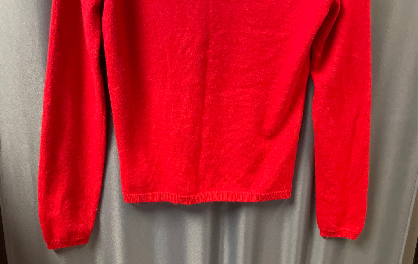Madison Studio Women's Red 100% Cashmere V-Neck Button Henley Sweater Sz L