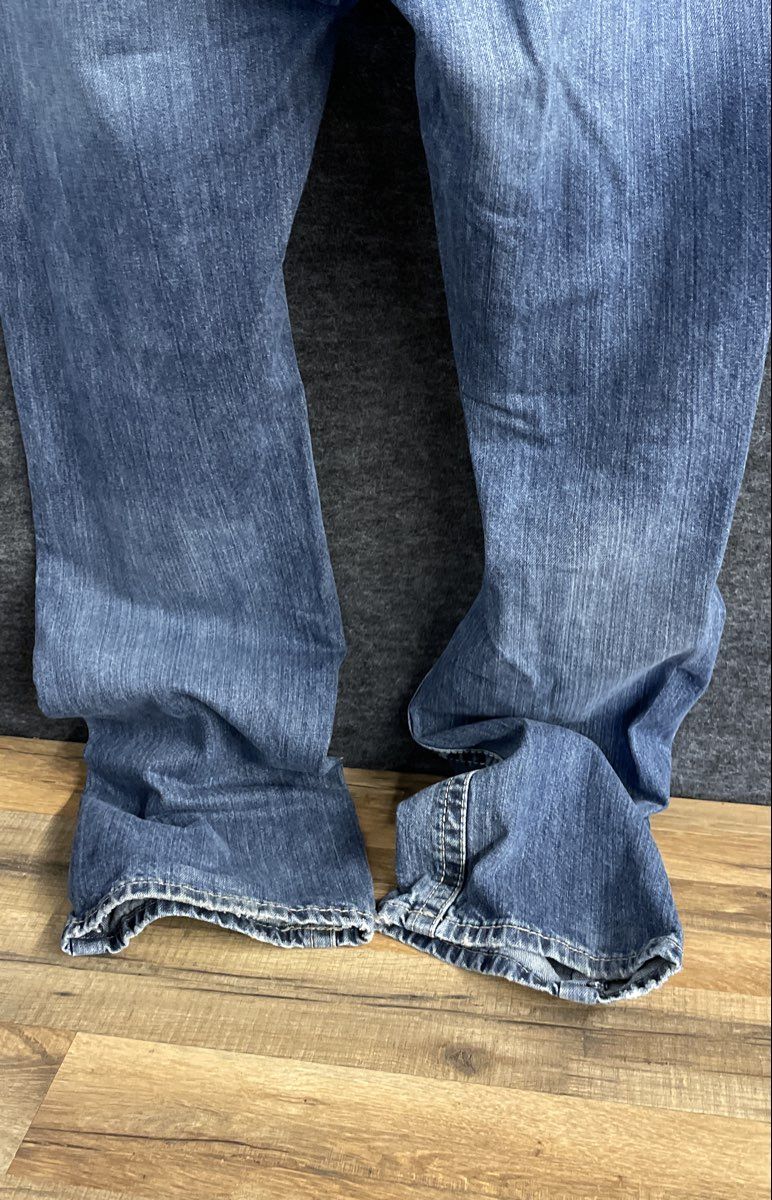 Ariat Men's Blue Denim Jeans Straight Leg Heavy Contrast Stitch Distressed