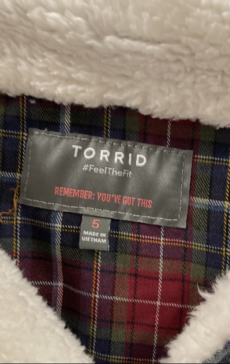Torrid Women's Light Wash Sherpa Collar Plaid Lined Denim Trucker Jacket Sz 5