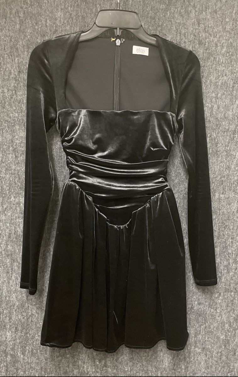 Oh Polly Women's Mini Dress Black Velvet Ruched Long Sleeve Square Neck Size 2