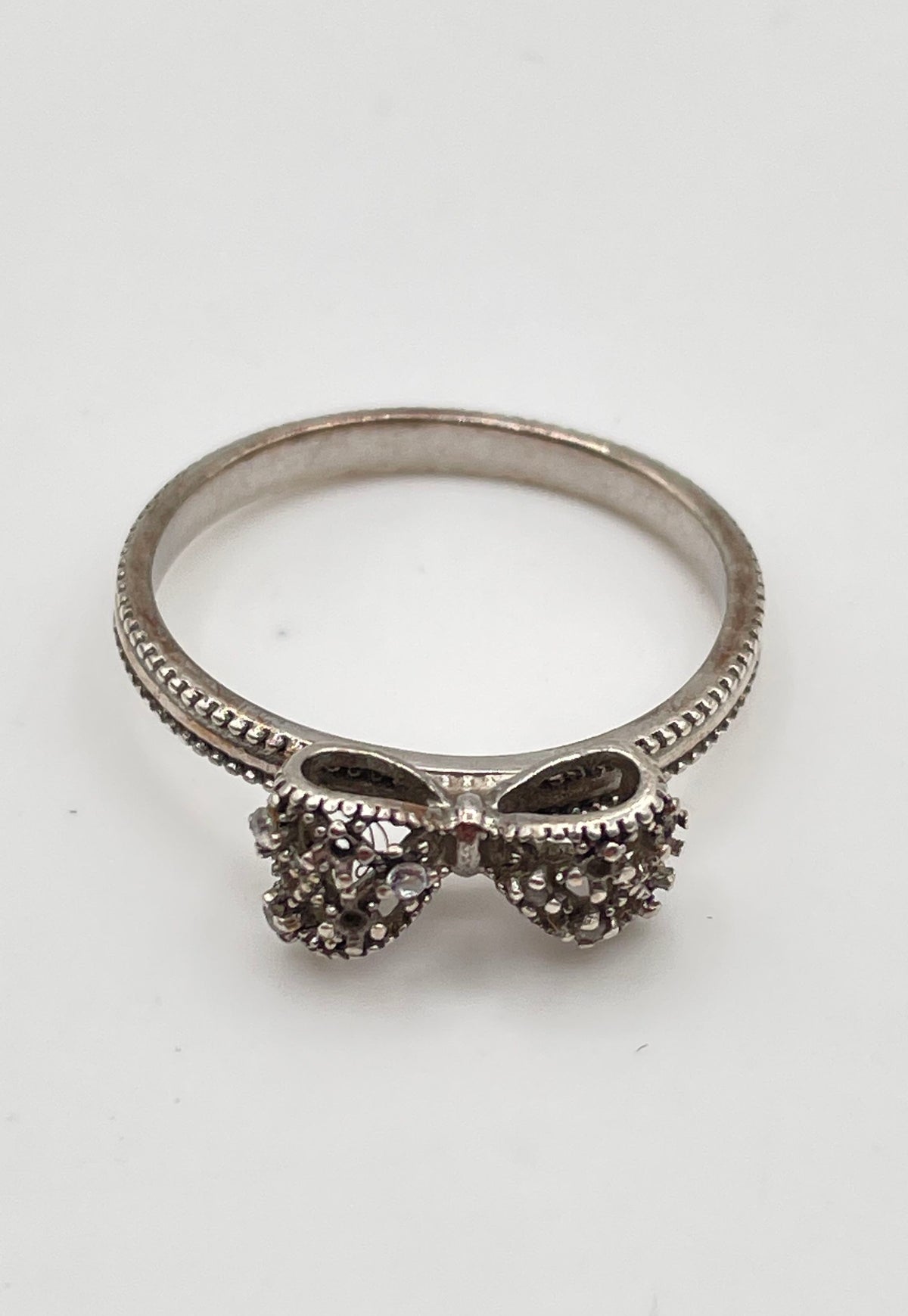 925 Sterling Silver CZ Accent Bow Ribbon Ring 2.1g *Missing Stones*
