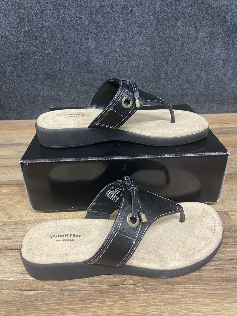 St. John's Bay Aldrin Black Memory Foam Thong Sandals Women's Size 7.5