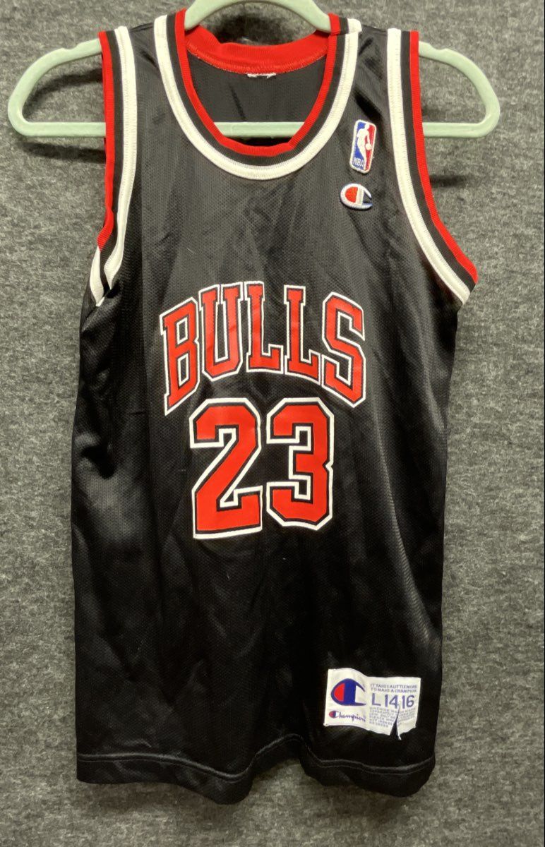 Vintage 90s Champion Michael Jordan Chicago Bulls NBA Jersey Youth Sz L 14-16
