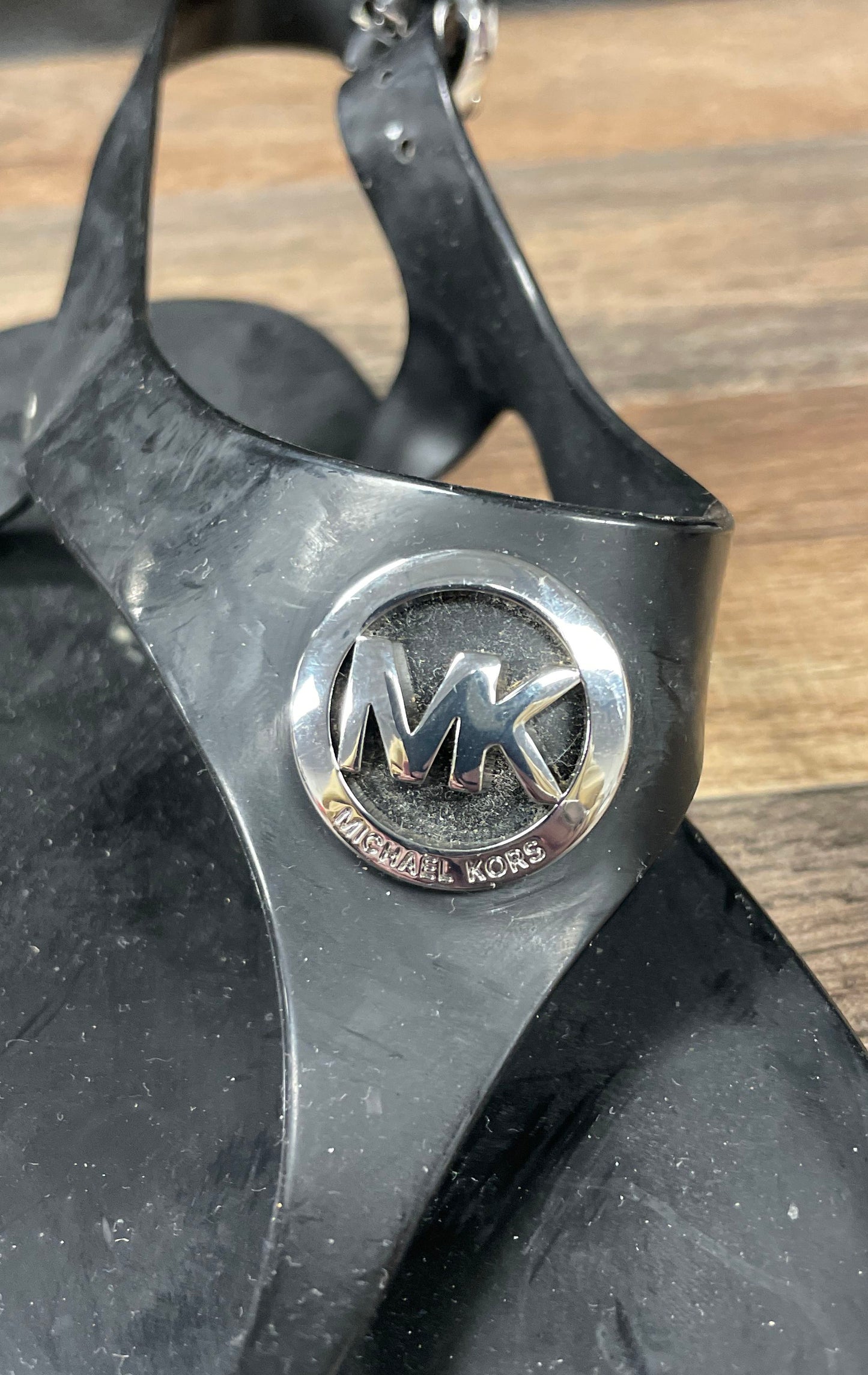 Michael Kors Jelly Thong Ankle Strap Sandal Black Silver Logo Size 8