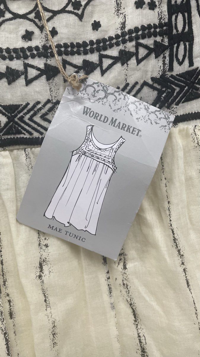 World Market Women's Mae Tunic Top Cream Black Embroidered Sleeveless Sz S/M NWT