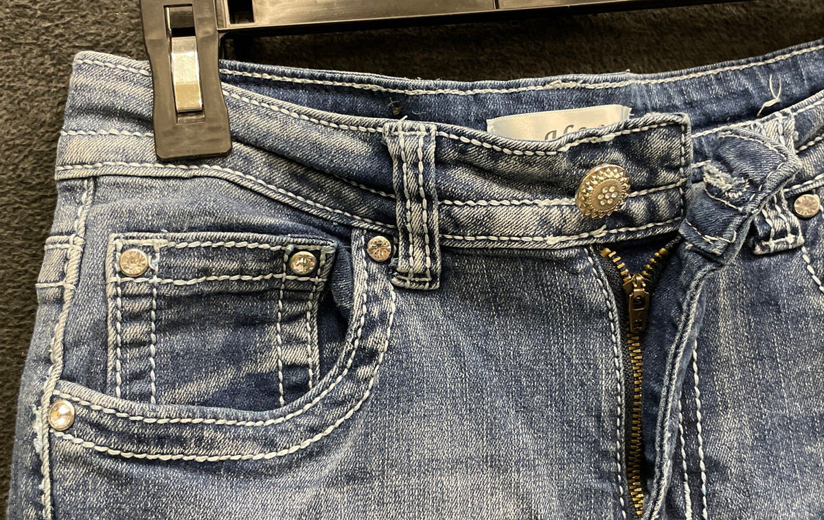 H&Y Women's Blue Embroidered Rhinestone Cross Bootcut Denim Jeans Sz 7/8