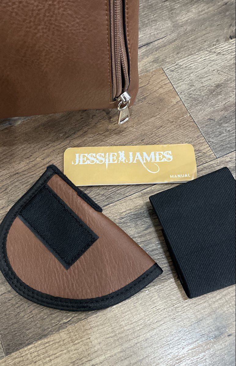 Jessie James Brown Leather Concealed Carry Crossbody Bag Gold Hardware Holster