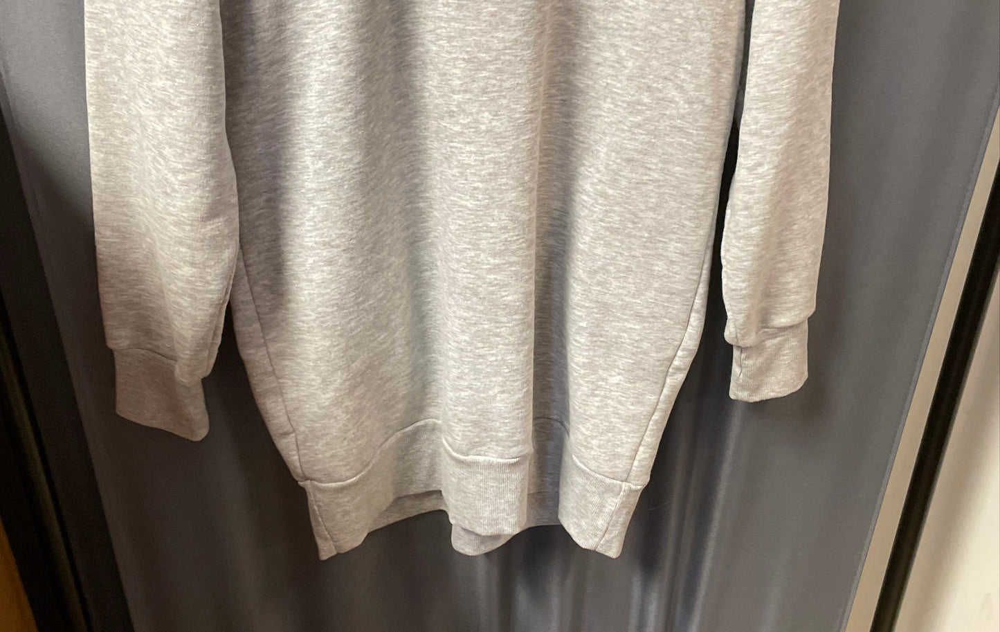 Ivy Park Women's Gray Boat Neck Logo Fleece Pullover Sweatshirt Size XS