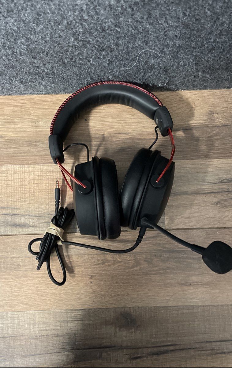 HyperX Cloud Alpha Wired Gaming Headset Dual Chamber Drivers Detachable Mic