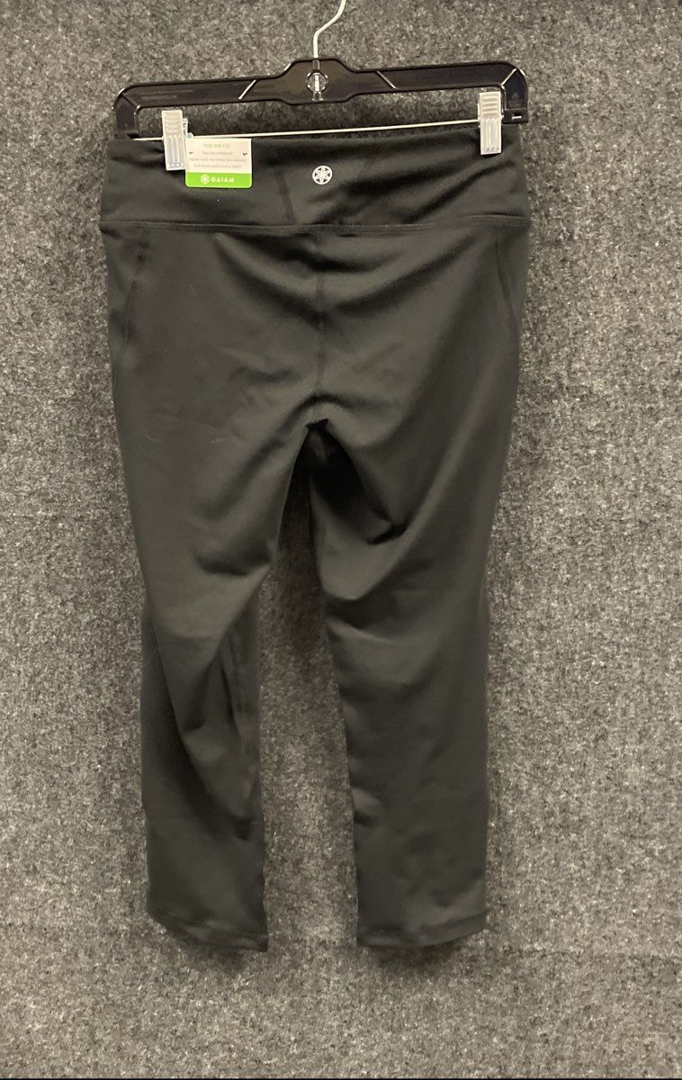 Gaiam Women's Black Cropped Yoga Pants High Rise Om Cut Ladder Detail Sz M NWT