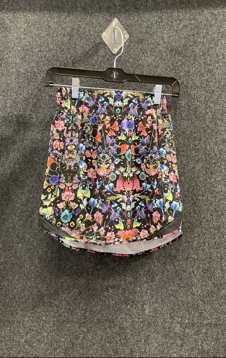 Lululemon Women's Pace Rival Skirt Multicolor Secret Garden Floral Skort Sz 4