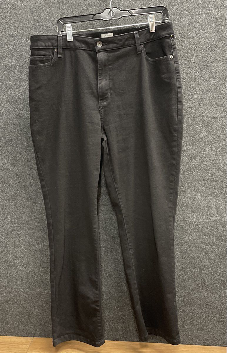L.L.Bean Women's Black Classic Fit Cotton Straight Leg Pants Size 18 REG
