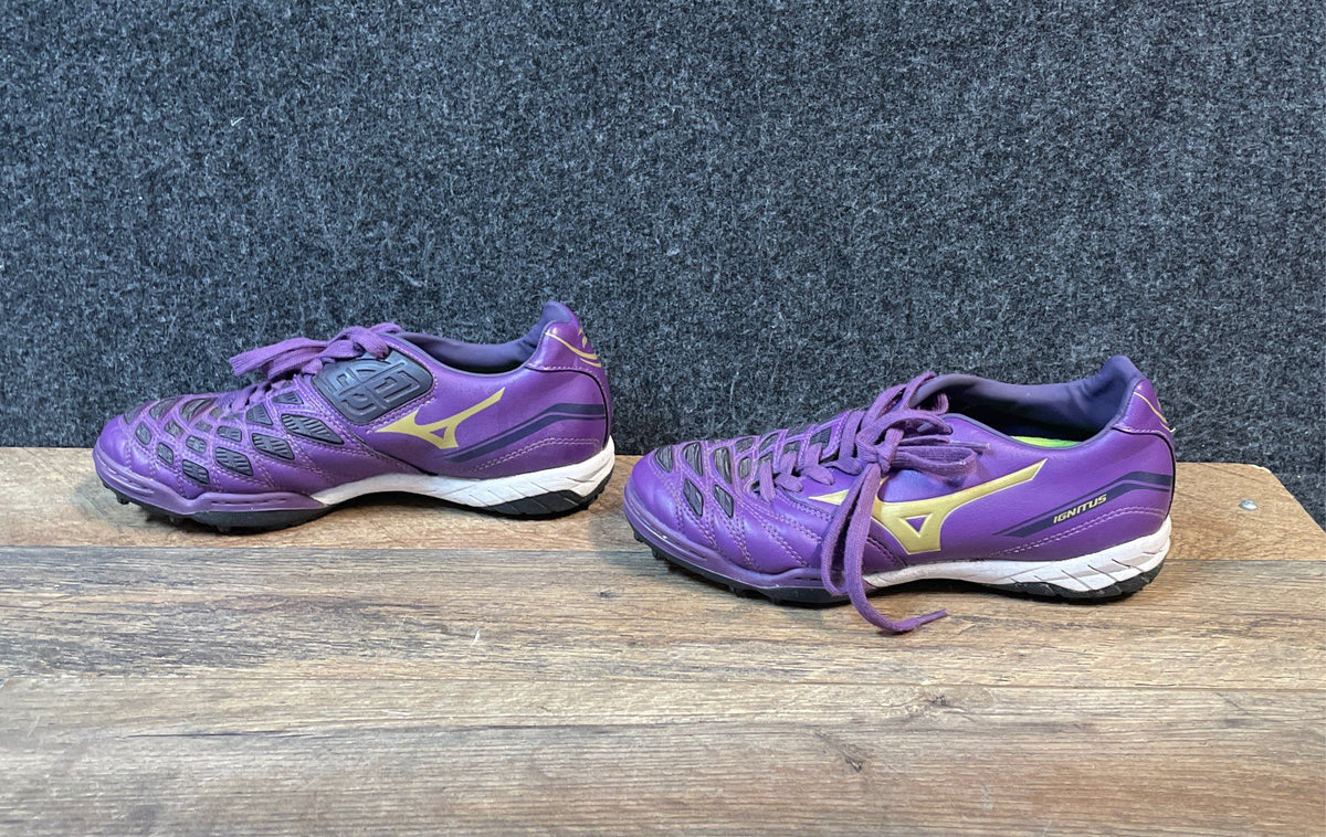 Mizuno Wave Ignitus Turf Soccer Shoes Cleats Purple Gold Size 5