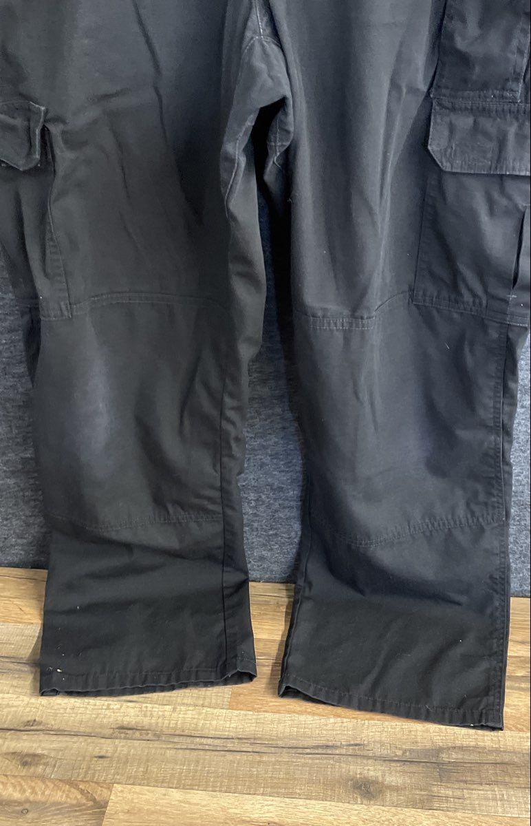 5.11 Tactical Men's Black Canvas Cargo Tactical Pants Sz 36x32