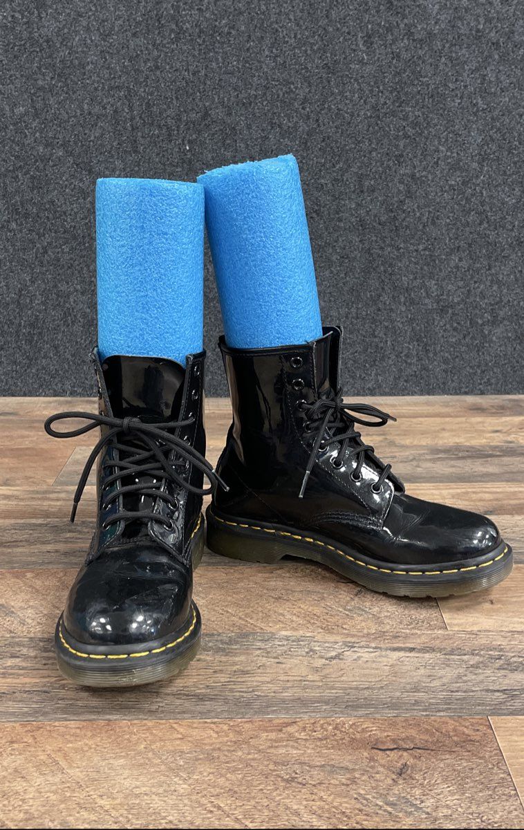 Dr. Martens 1460 W Black Patent Leather 8-Eye Boots Women's Size 7
