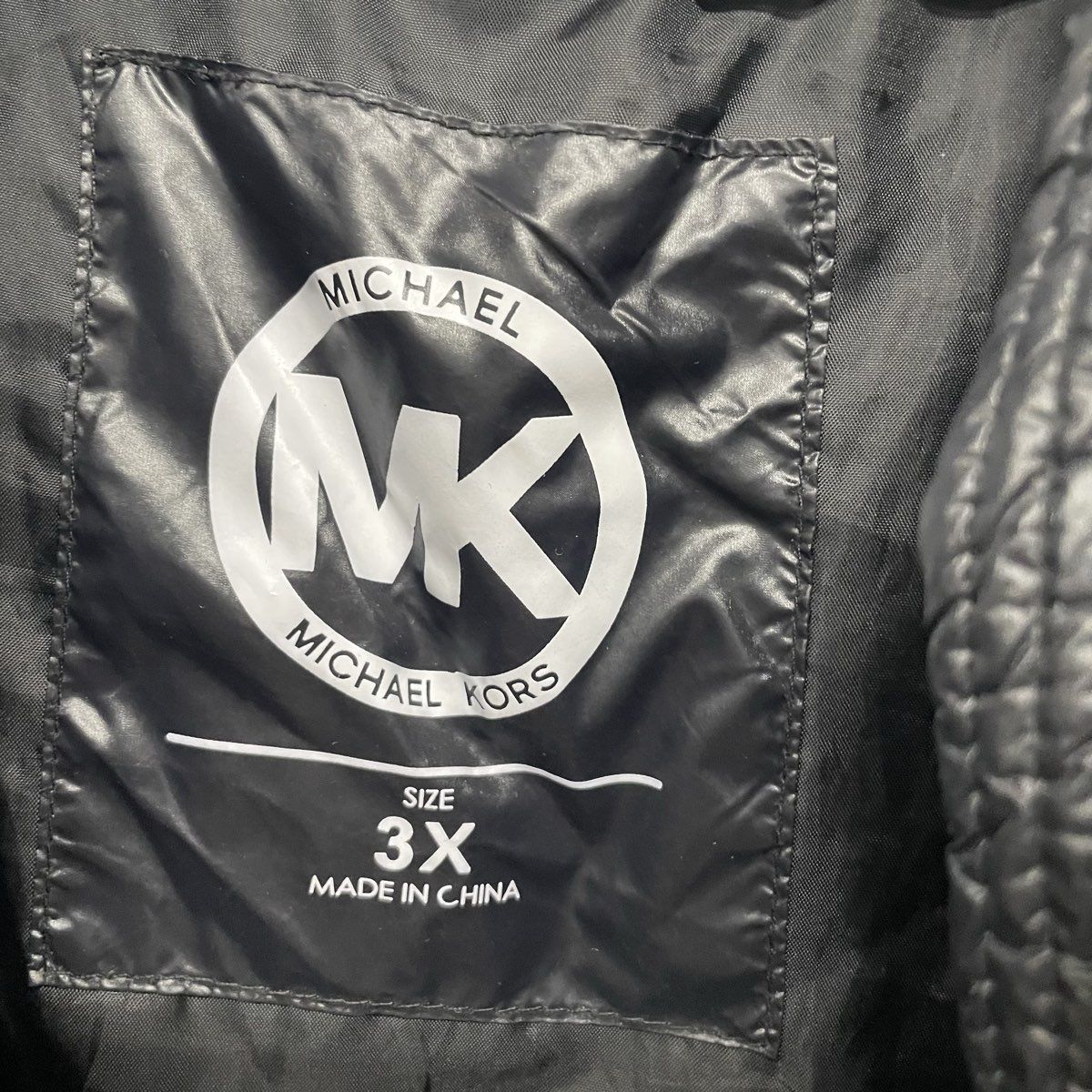 Michael Kors Women's Black Hooded Chevron Quilted Puffer Jacket Size 3X