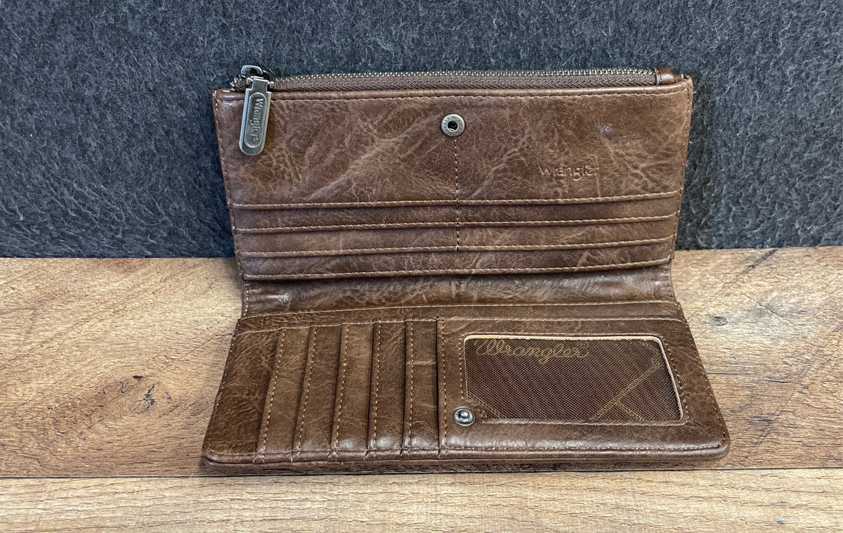 Buxton Pebbled Leather & Wrangler Quilted Vegan Leather Wallet Lot of 2 Brown