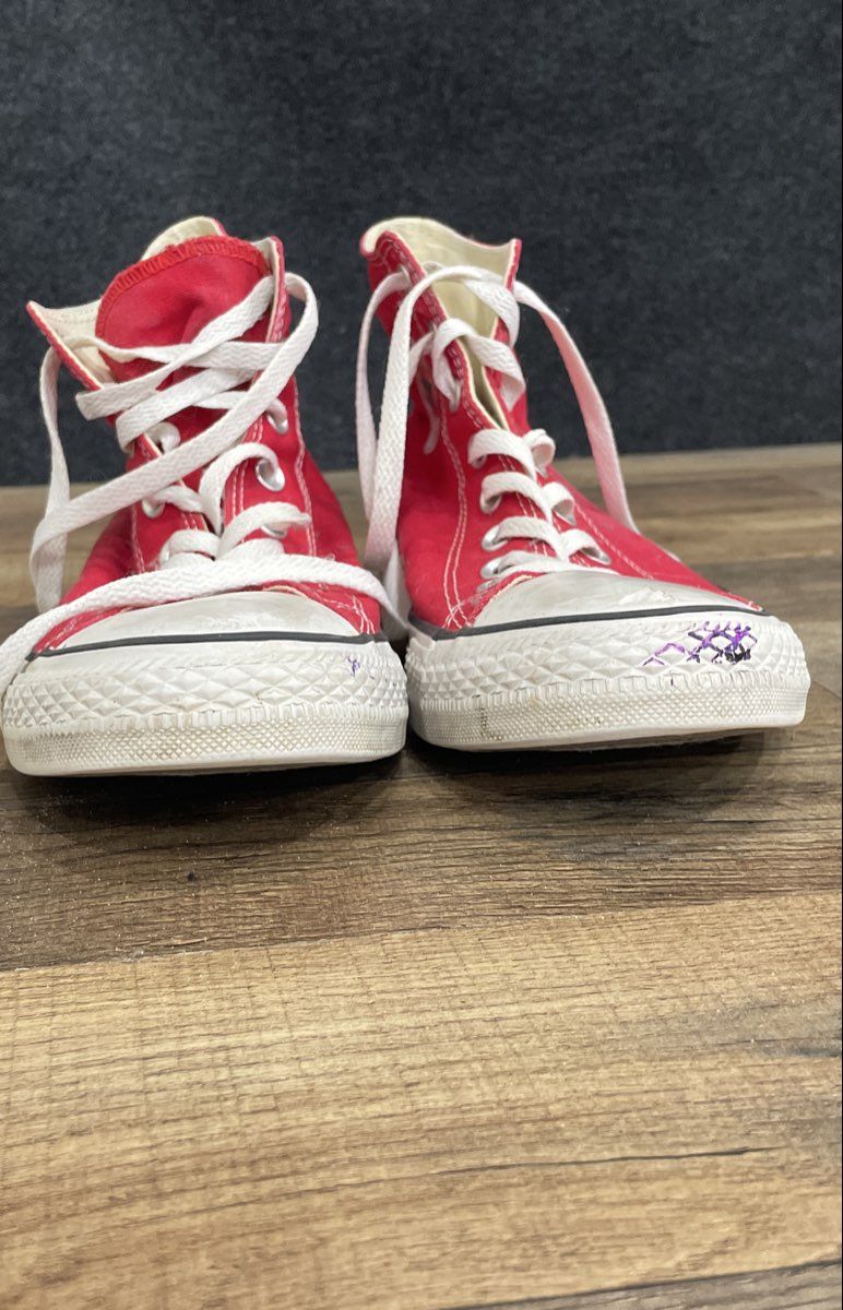 Converse Chuck Taylor All Star Red Canvas High Top Sneakers Men's Size 9.5
